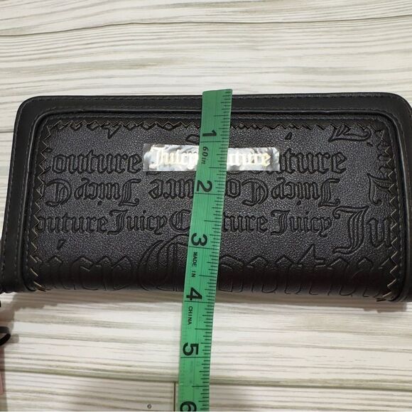 JUICY‎ COUTURE IT'S A MAN WORLD WALLET NWT - Picture 8 of 10